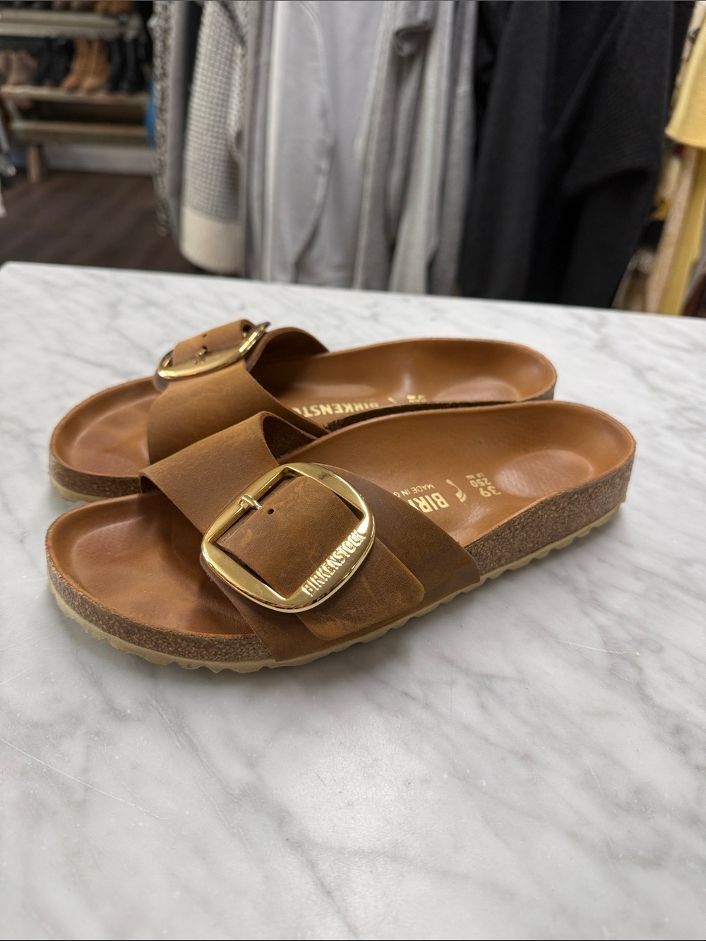 Birkenstock Madrid Big Buckle Oiled Leather Sandal Size 39/W8